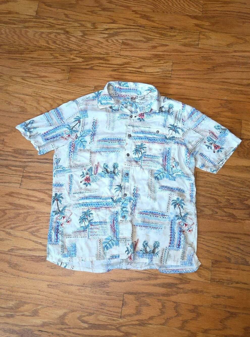 Batik Bay Men's Hawaiian Shirt Palm Tree Surf Print Size L Rayon Short Sleeve